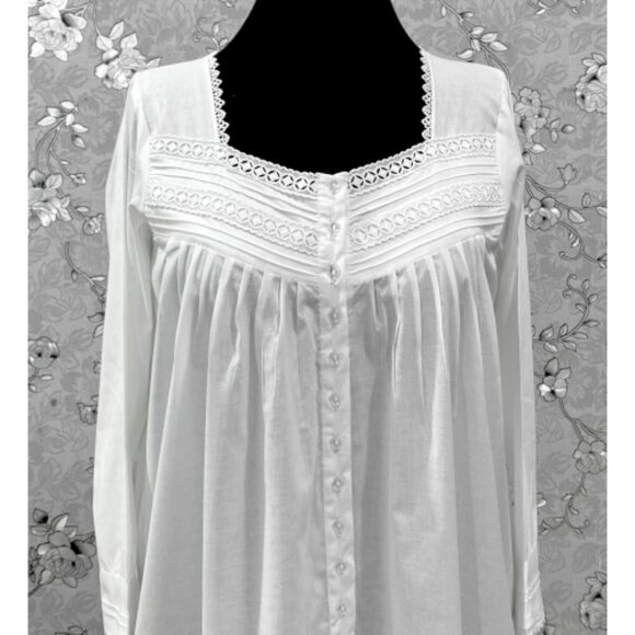 SoieRose SR-1212 Victorian Cotton Nightgown – Long Sleeve Front-Button Elegance - Picture 3 of 9
